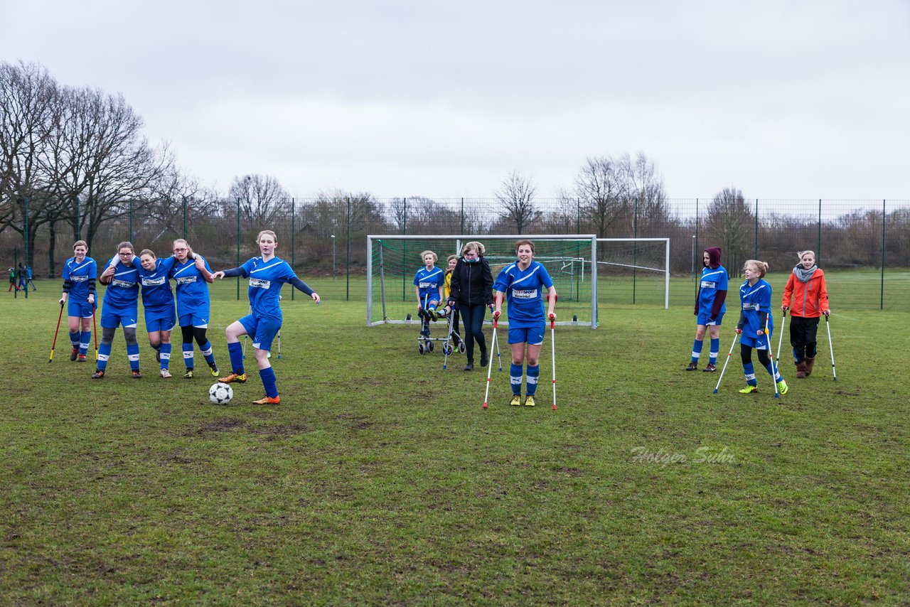 Bild 302 - C-Juniorinnen FSG-BraWie 08 - TuS Tensfeld : Ergebnis: 0:8